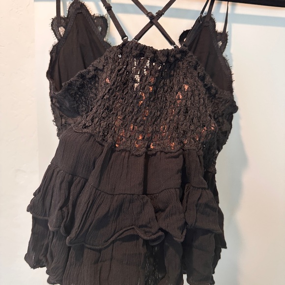 Anemone Black Textured Top - Picture 4 of 6